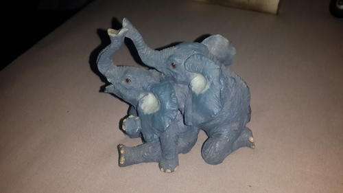 Playing Elephants resin figure circa 1990's perfect condition